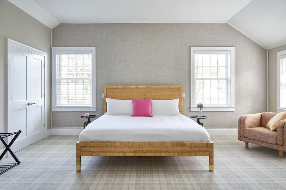 The Kent Collection - The Firefly Inn gallery photo in Kent — image 23