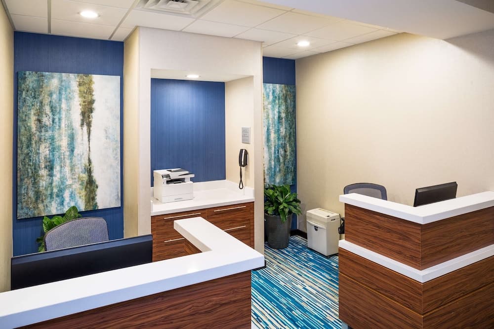 Hampton Inn Atlantic City/Absecon interior in Absecon, NJ — gallery photo 2