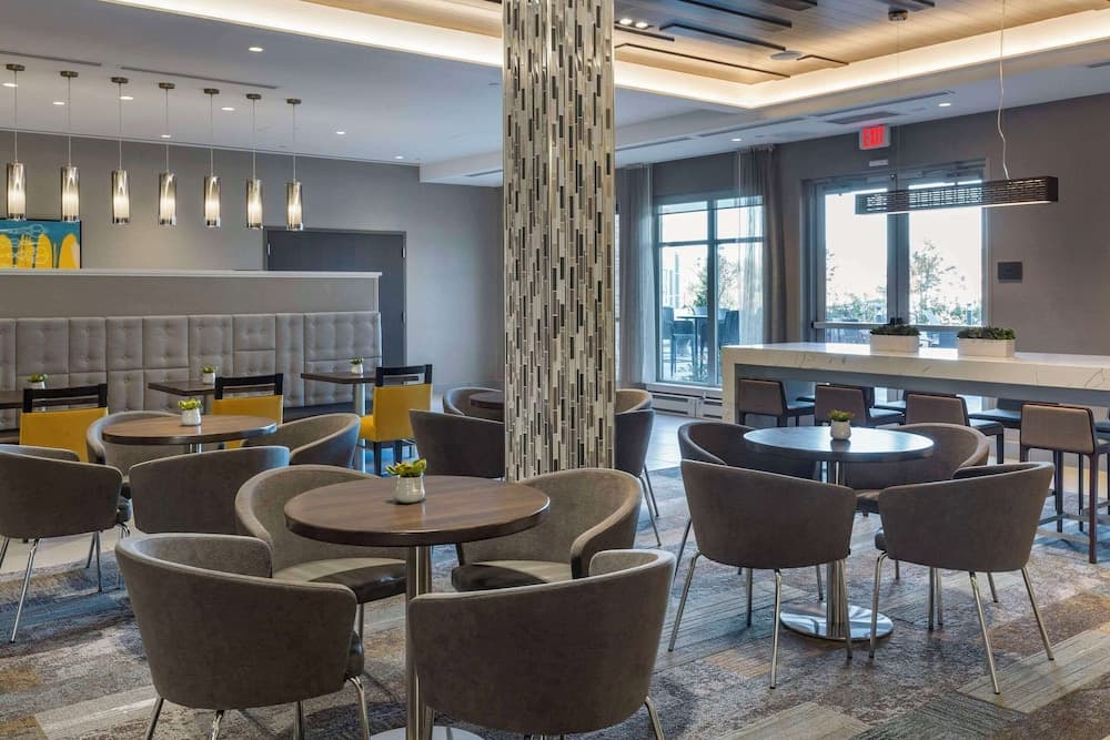 Cambria Hotel Manchester South Windsor gallery photo in South Windsor — image 39
