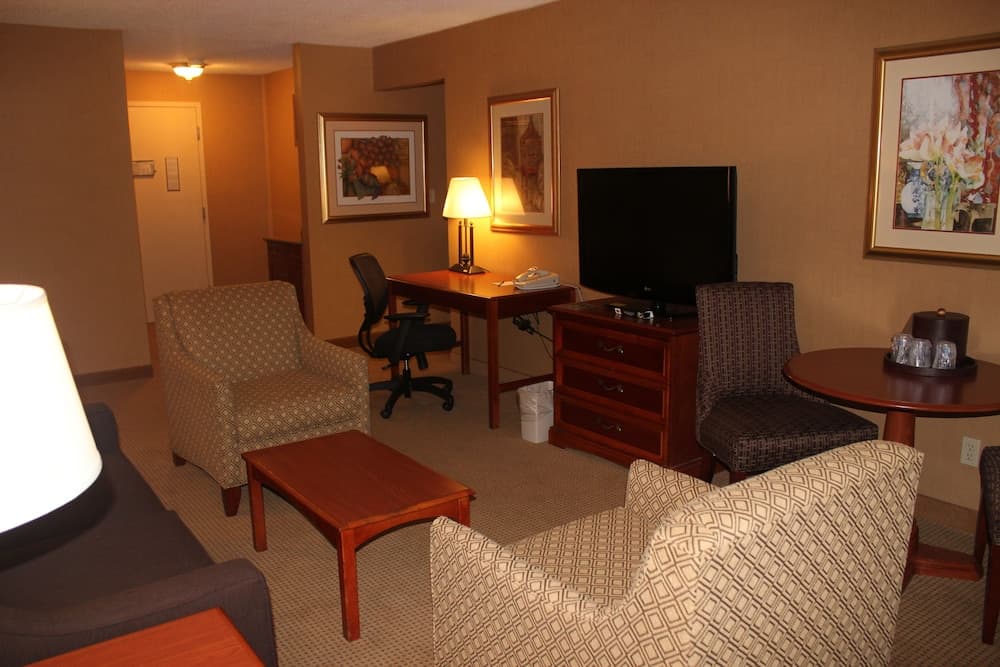 Clarion Inn North Haven - New Haven North gallery photo in North Haven — image 4