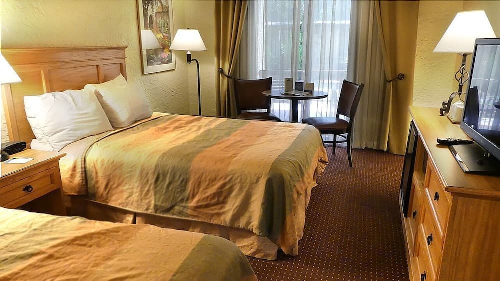 Pima Inn Suites at Talking Stick property views in Scottsdale, AZ — gallery photo 3