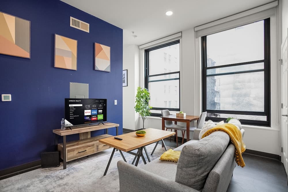 CozySuites - William featured exterior or lobby in Pittsburgh, PA — similar hotel