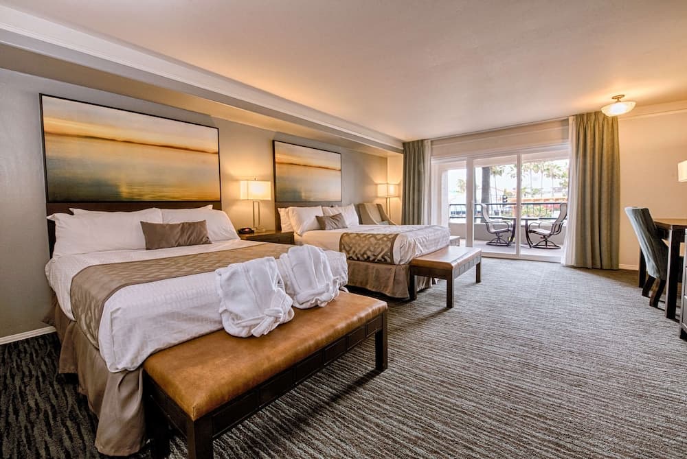 Tamarack Beach Resort Hotel interior in Carlsbad, CA — gallery photo 2