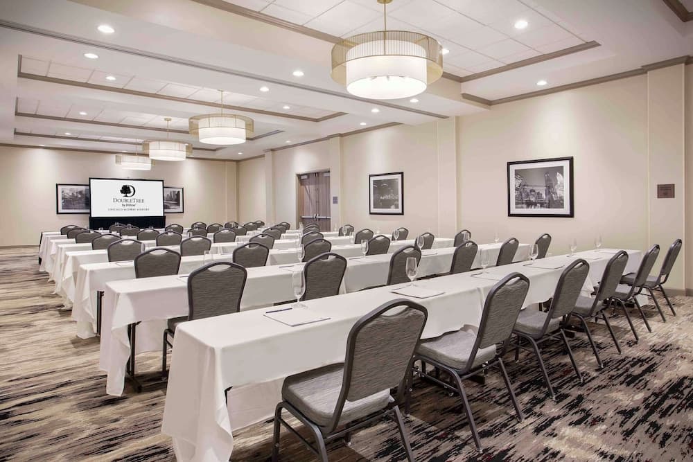 DoubleTree by Hilton Chicago Midway Airport gallery photo in Chicago, IL — image 17