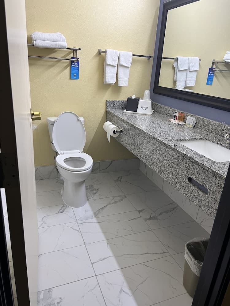 Days Inn by Wyndham Greenville South/Mauldin gallery photo in Mauldin, SC — image 24