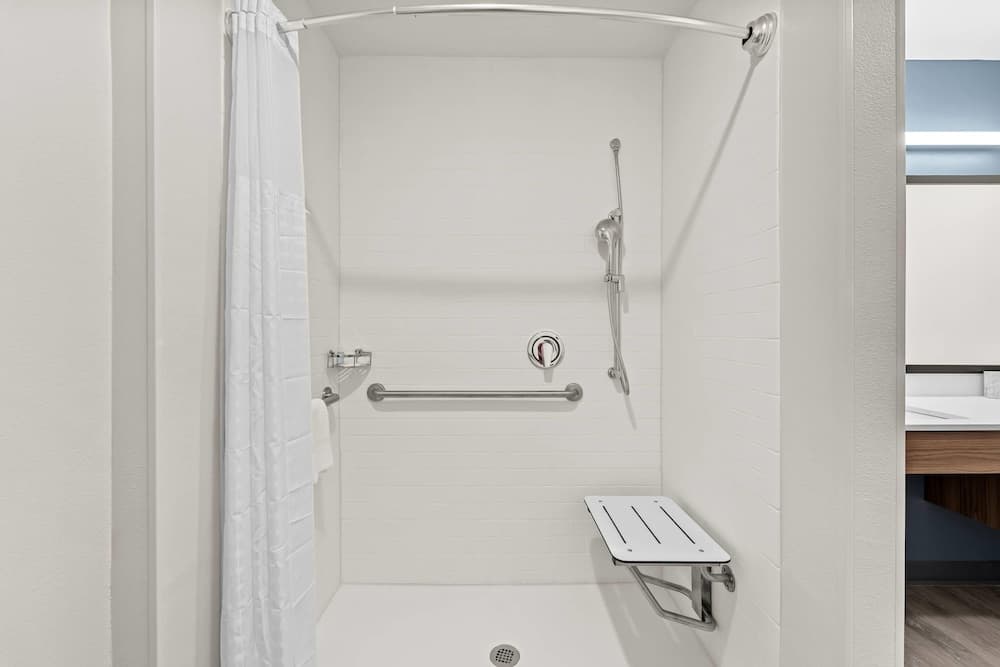 Everhome Suites Brownsville gallery photo in Brownsville, TX — image 23
