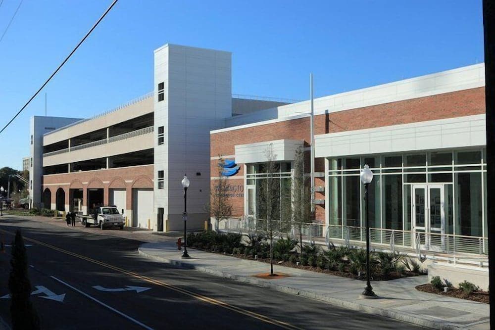 Holiday Inn Express & Suites Wilmington West - Medical Park by IHG gallery photo in Wilmington, NC — image 43