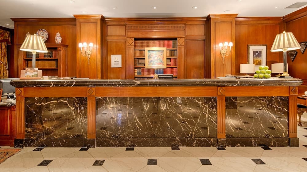 The Townsend Hotel property views in Birmingham, MI — gallery photo 3