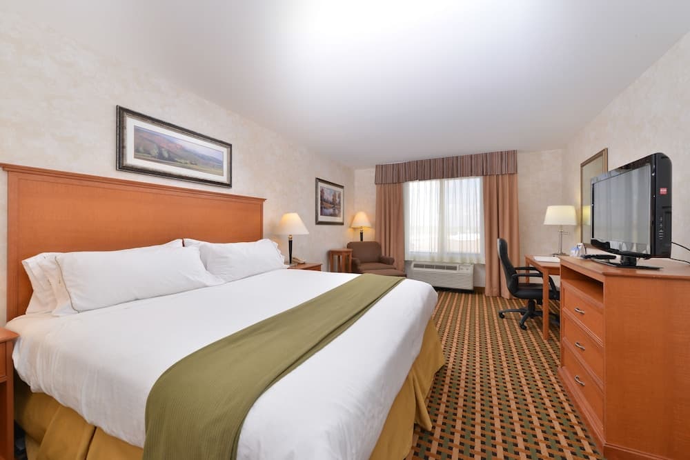 Holiday Inn Express Rawlins by IHG interior in Rawlins, WY — gallery photo 2
