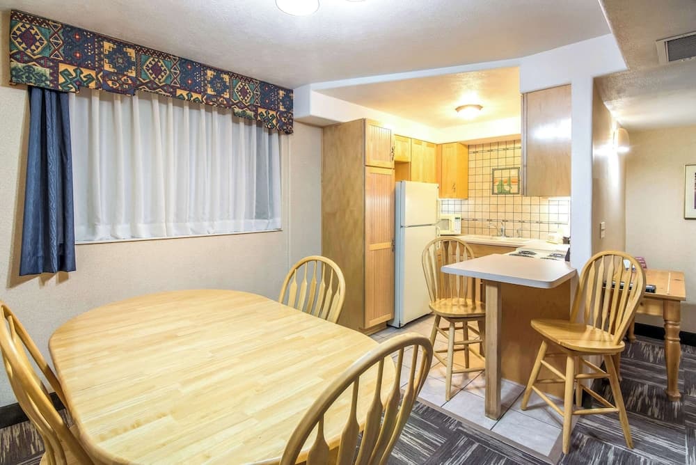 Clarion Inn Grand Junction gallery photo in Grand Junction, CO — image 44