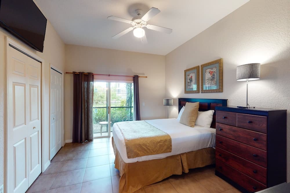 Bahama Bay Resort property views in Davenport, FL — gallery photo 3