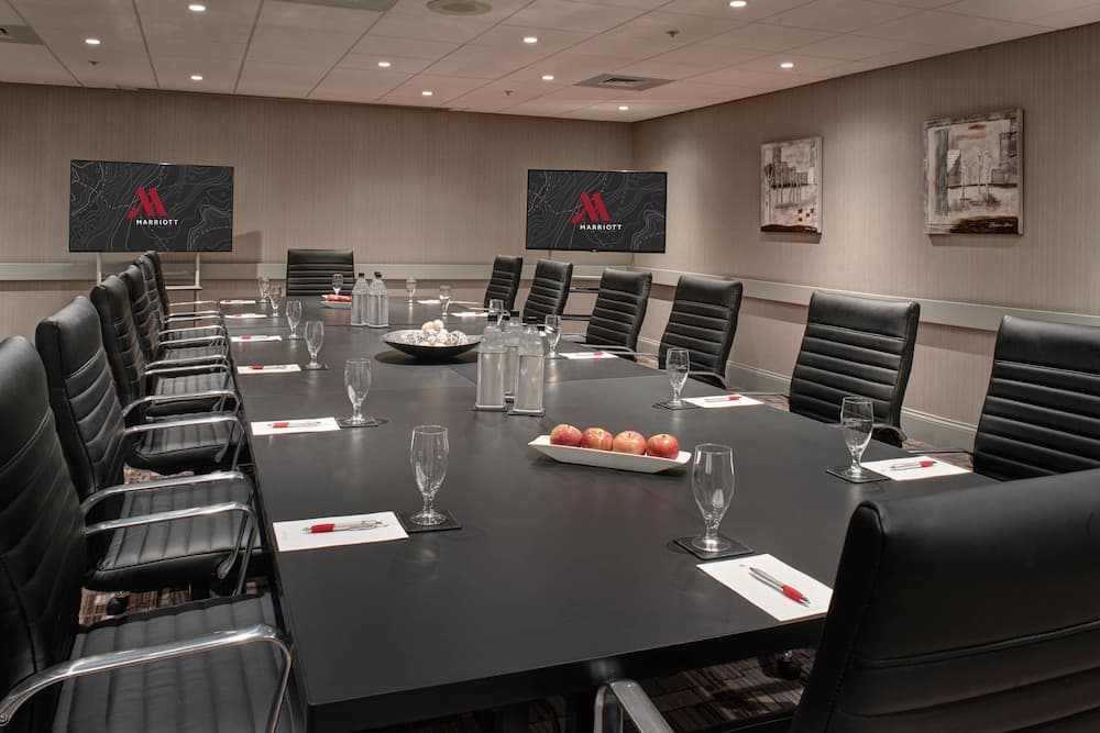Marriott East Lansing at University Place gallery photo in East Lansing, MI — image 18
