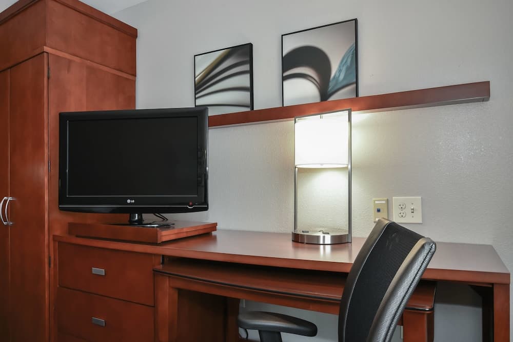 Courtyard Marriott Concord gallery photo in Concord, NC — image 27