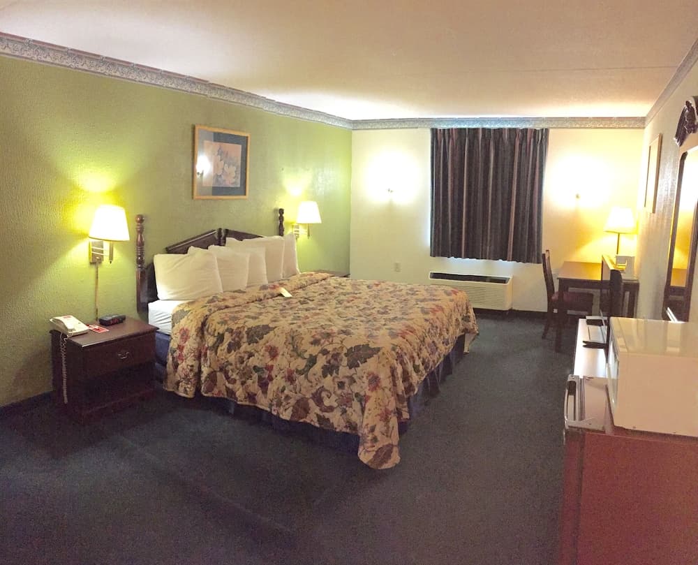 Econo Lodge Reading Airport gallery photo in Reading, PA — image 40