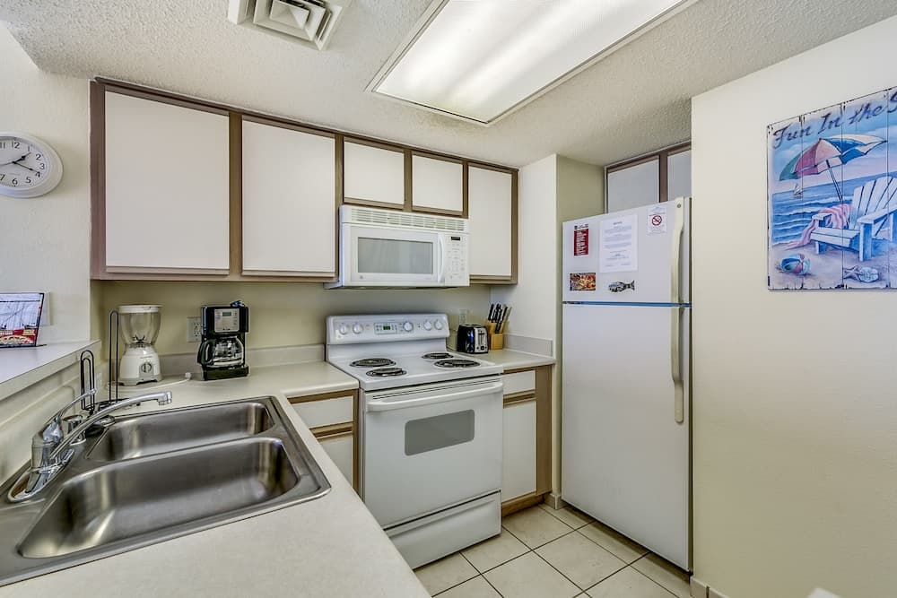 Bay Watch Resort - by Vacasa gallery photo in Myrtle Beach, SC — image 19