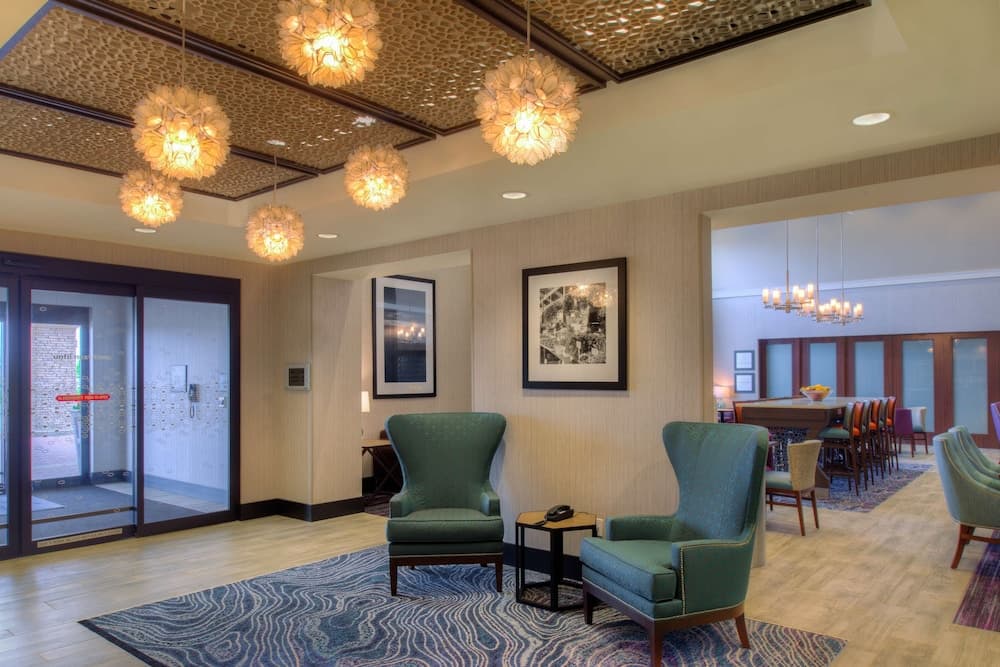 Hampton Inn & Suites Wixom gallery photo in Wixom, MI — image 35