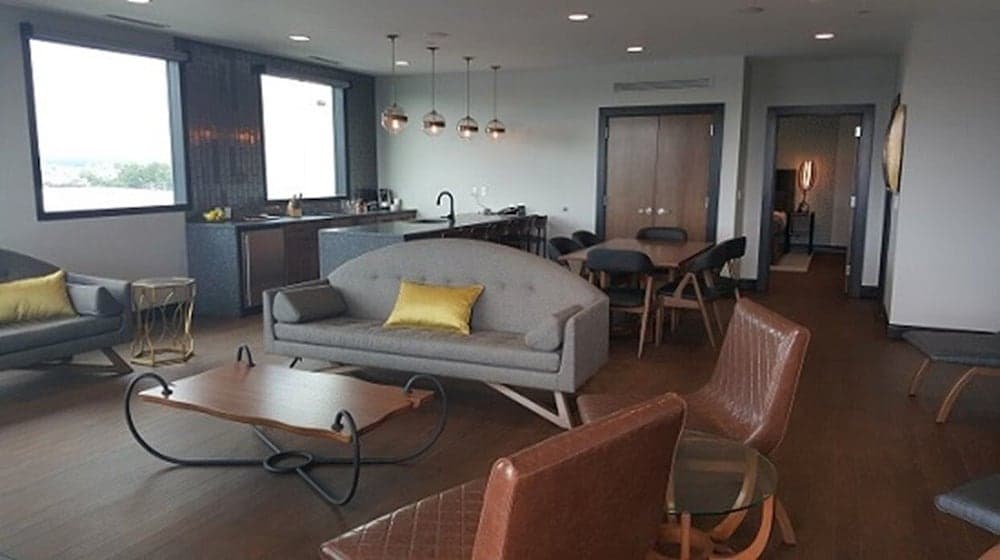 Hotel Vandivort gallery photo in Springfield, MO — image 17