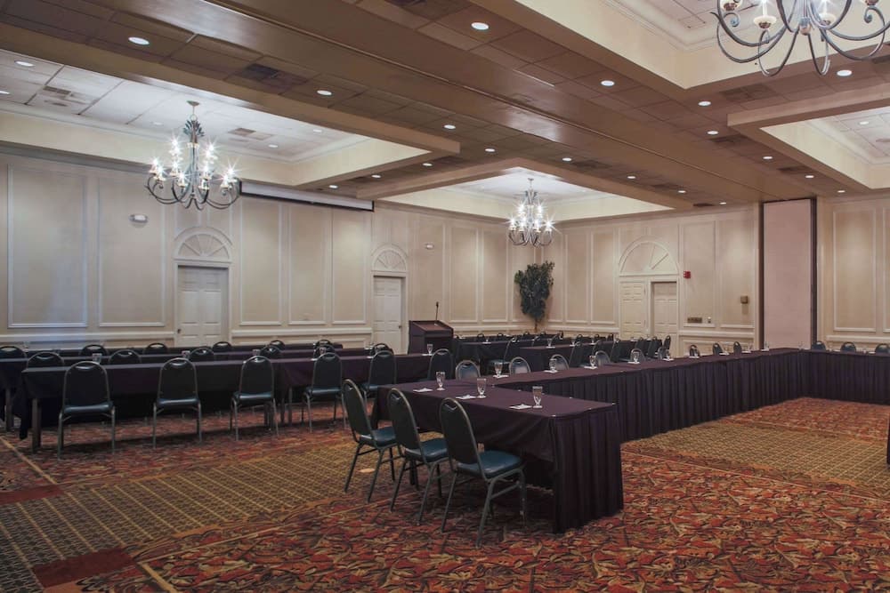 Plantation Resort on Crystal River, Ascend Hotel Collection gallery photo in Crystal River, FL — image 25