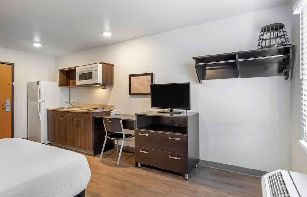 Extended Stay America Select Suites - Beaumont gallery photo in Beaumont, TX — image 23