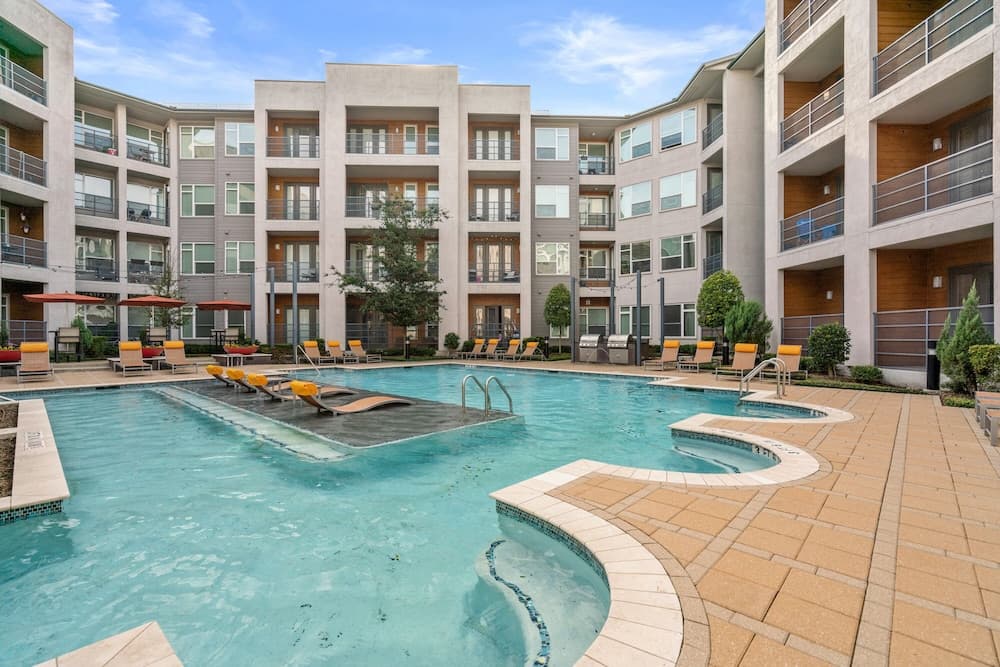 Kasa Love Field-Medical District Dallas interior in Dallas, TX — gallery photo 2