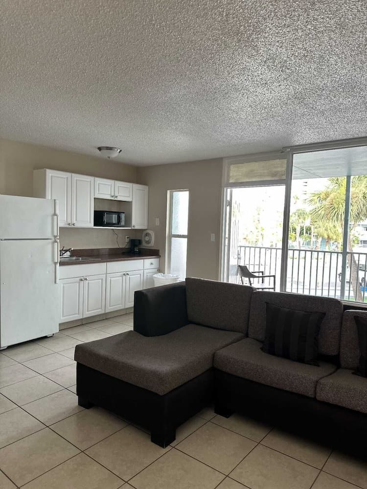 Clearwater Suites interior in Clearwater, FL — gallery photo 2