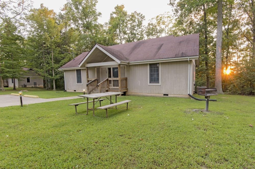 Rough River Dam State Resort Park featured exterior or lobby in Falls of Rough — similar hotel
