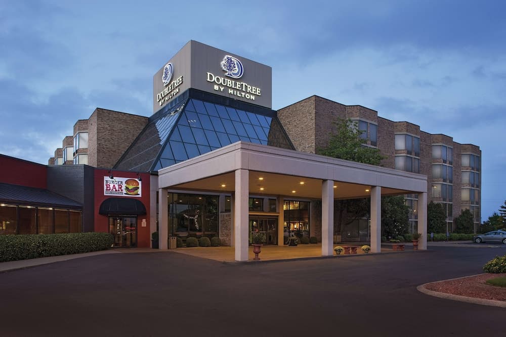DoubleTree by Hilton Murfreesboro featured exterior or lobby in Murfreesboro, TN — similar hotel