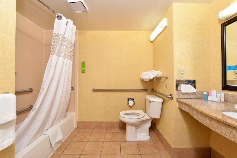 Hampton Inn & Suites Springboro/Dayton Area South gallery photo in Springboro, OH — image 27