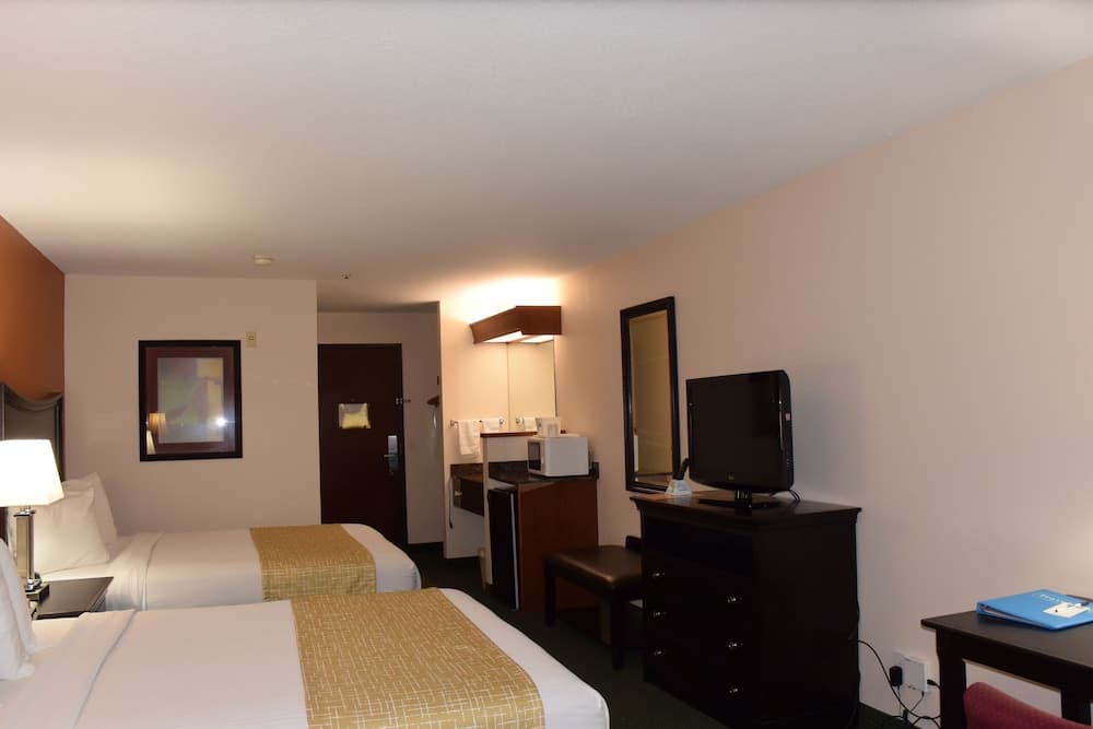 Travelodge Suites by Wyndham Newberg gallery photo in Newberg, OR — image 91