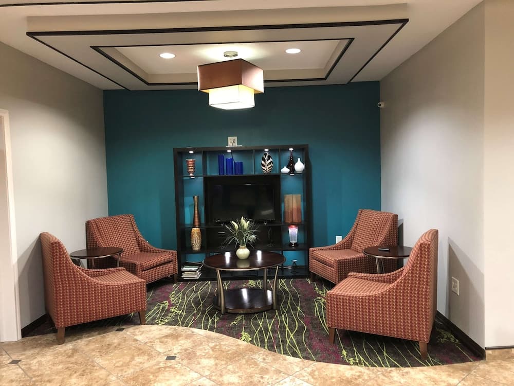 Executive Inn & Suites Joaquin property views in Joaquin, TX — gallery photo 3