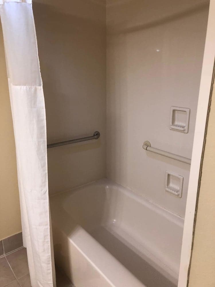 Quality Inn Baytown - Houston East property views in Baytown, TX — gallery photo 3