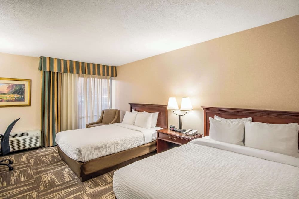 Clarion Inn Grand Junction gallery photo in Grand Junction, CO — image 57