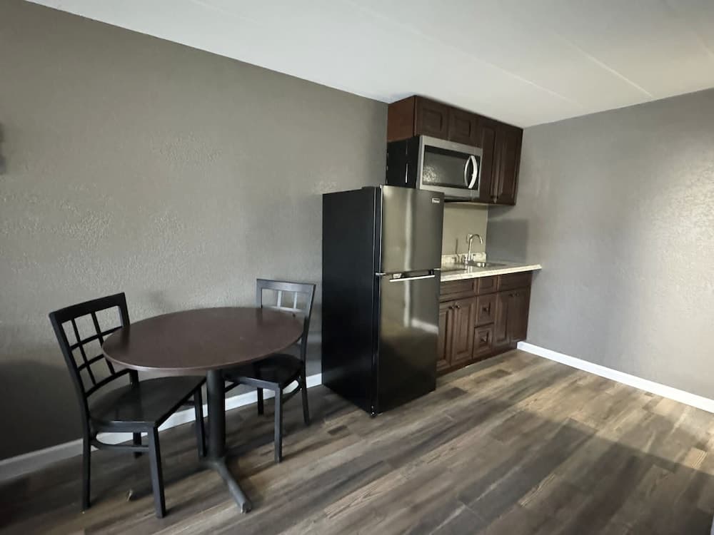 Residency Inn & Studios property views in Waynesburg, PA — gallery photo 3