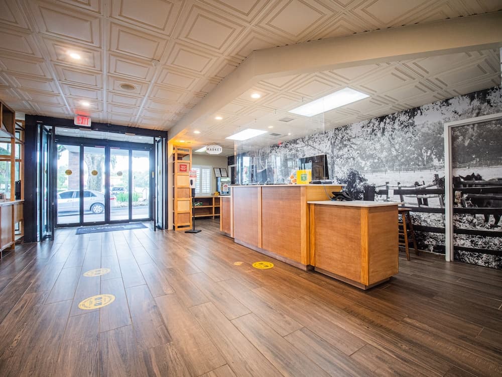 Equus Inn Ocala interior in Ocala, FL — gallery photo 2