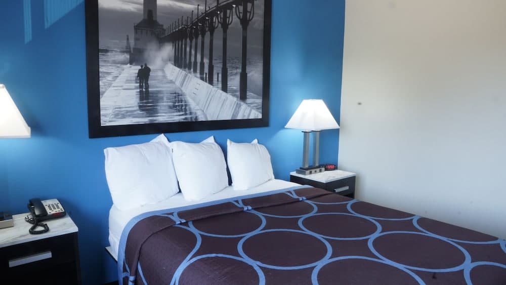 Quality Inn Elkhart property views in Elkhart, IN — gallery photo 3