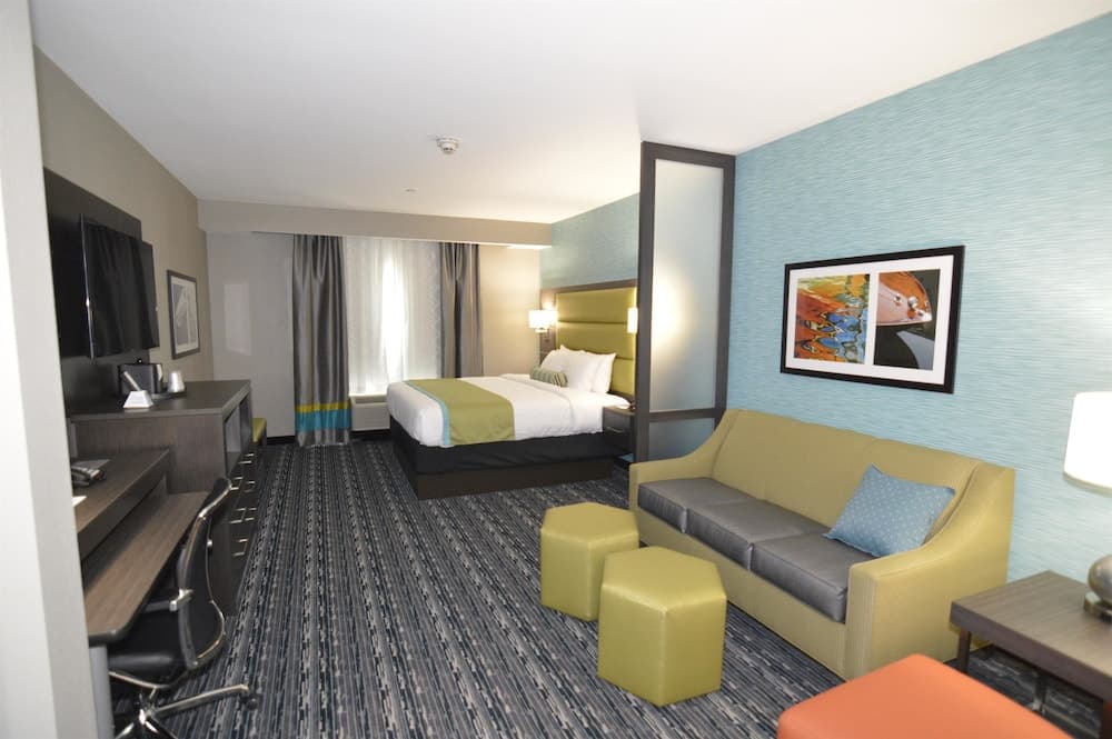 Holiday Inn Express And Suites Pasadena Houston Southeast by IHG gallery photo in Pasadena, TX — image 33