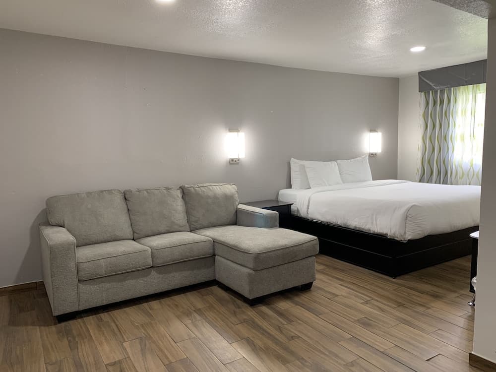 Days Inn by Wyndham Sulphur Springs — hotel in Sulphur Springs, Texas