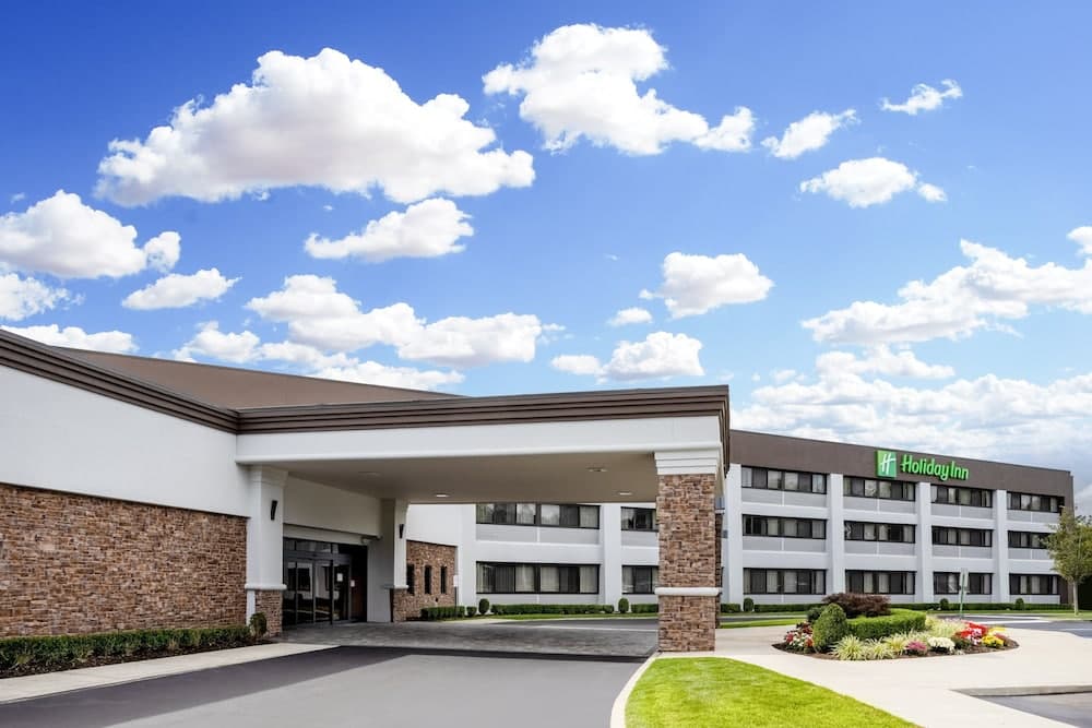 Holiday Inn Long Island-Islip Arpt East by IHG featured exterior or lobby in Holtsville, NY — similar hotel