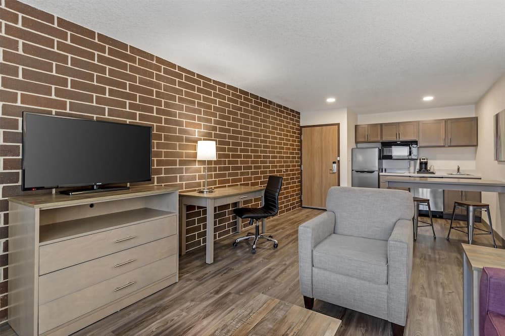 Executive Residency By Best Western Waterloo & Cedar Falls gallery photo in Waterloo, IA — image 27