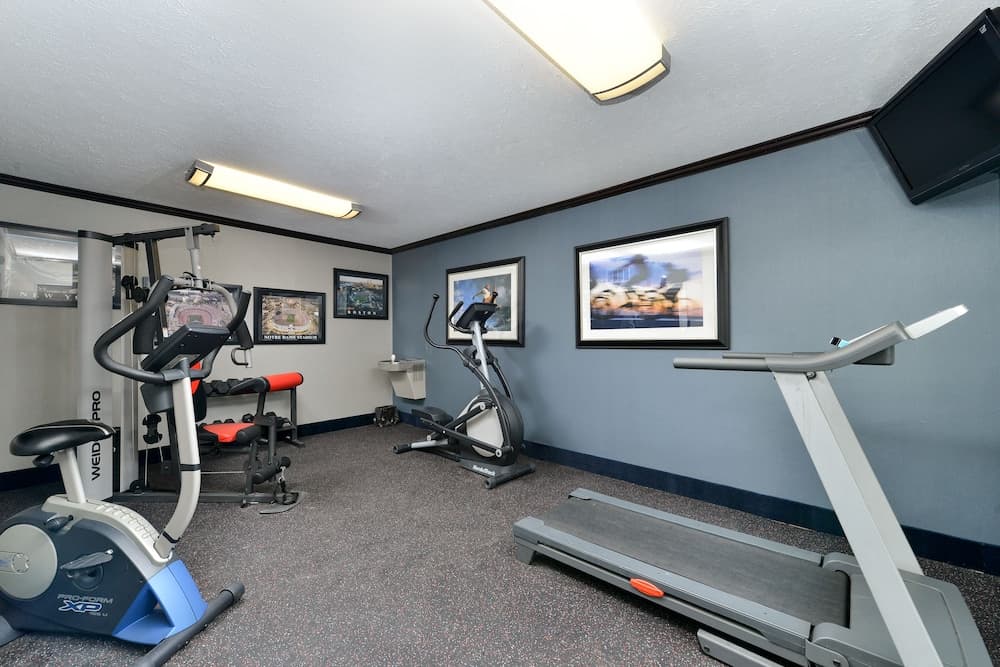 Best Western Inn property views in Elyria, OH — gallery photo 3