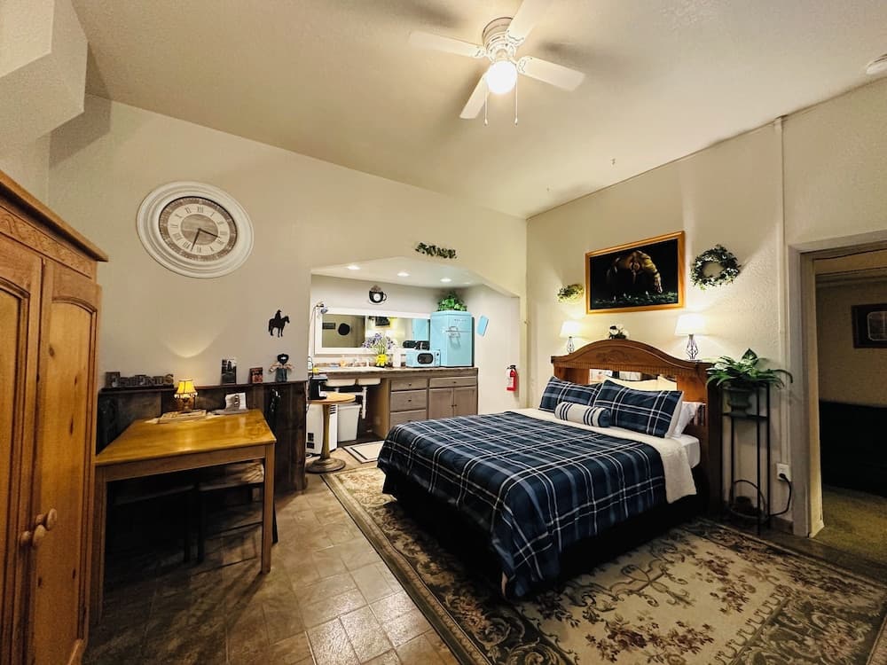 Salmon River Inn property views in Salmon, ID — gallery photo 3
