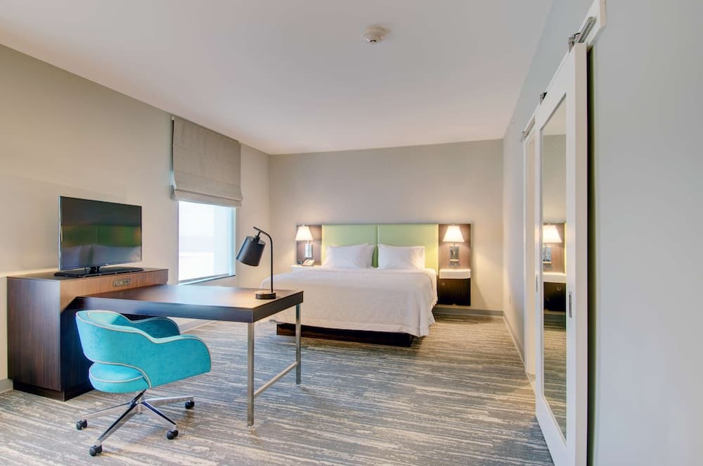 Hampton Inn & Suites Boston/Stoughton gallery photo in Stoughton — image 20