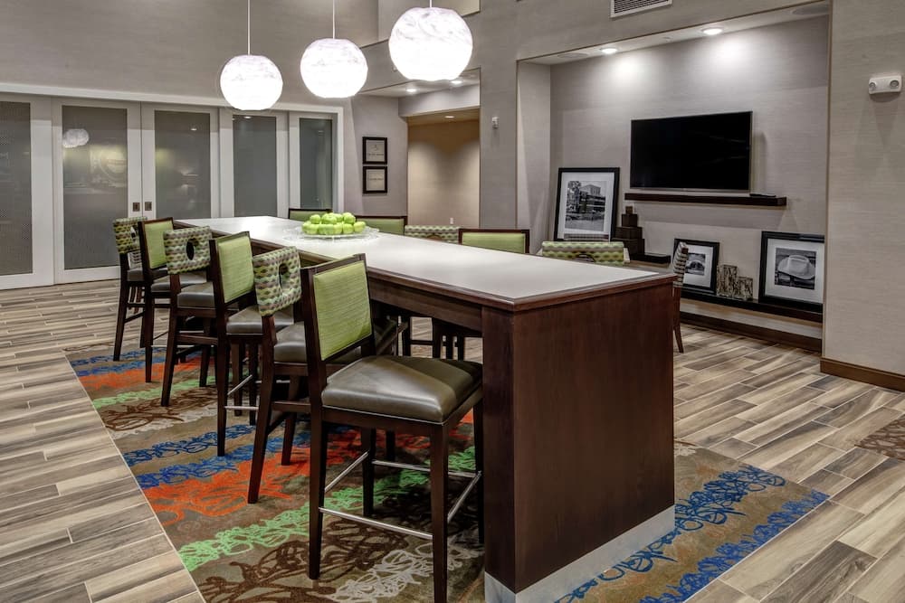 Hampton Inn & Suites Culpeper — hotel in Culpeper, Virginia