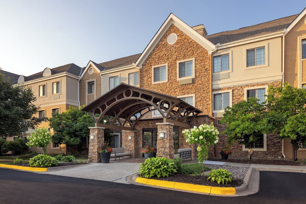 Staybridge Suites MPLS-Maple Grove/Arbor Lakes by IHG featured exterior or lobby in Maple Grove, MN — similar hotel
