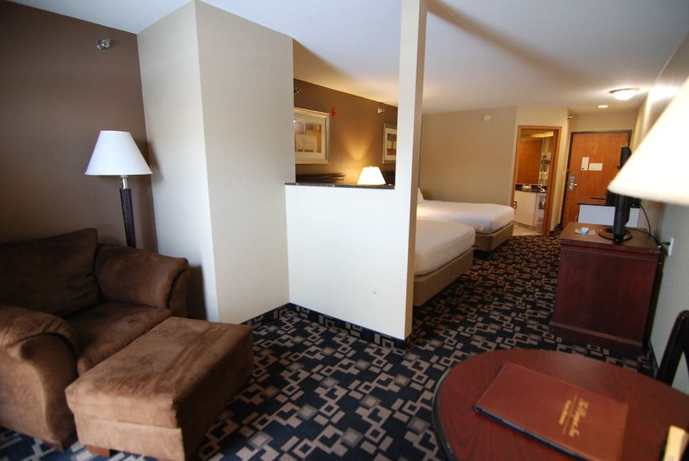 Express Suites Riverport Inn & Suites gallery photo in Winona, MN — image 54