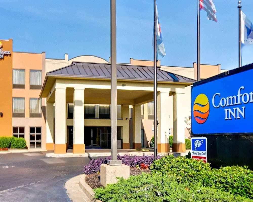 Comfort Inn Horn Lake - Southhaven featured exterior or lobby in Horn Lake, MS — similar hotel