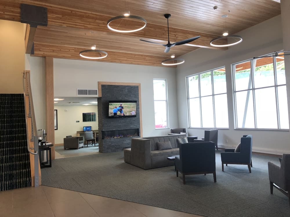 Kodiak Compass Suites interior in Kodiak, AK — gallery photo 2