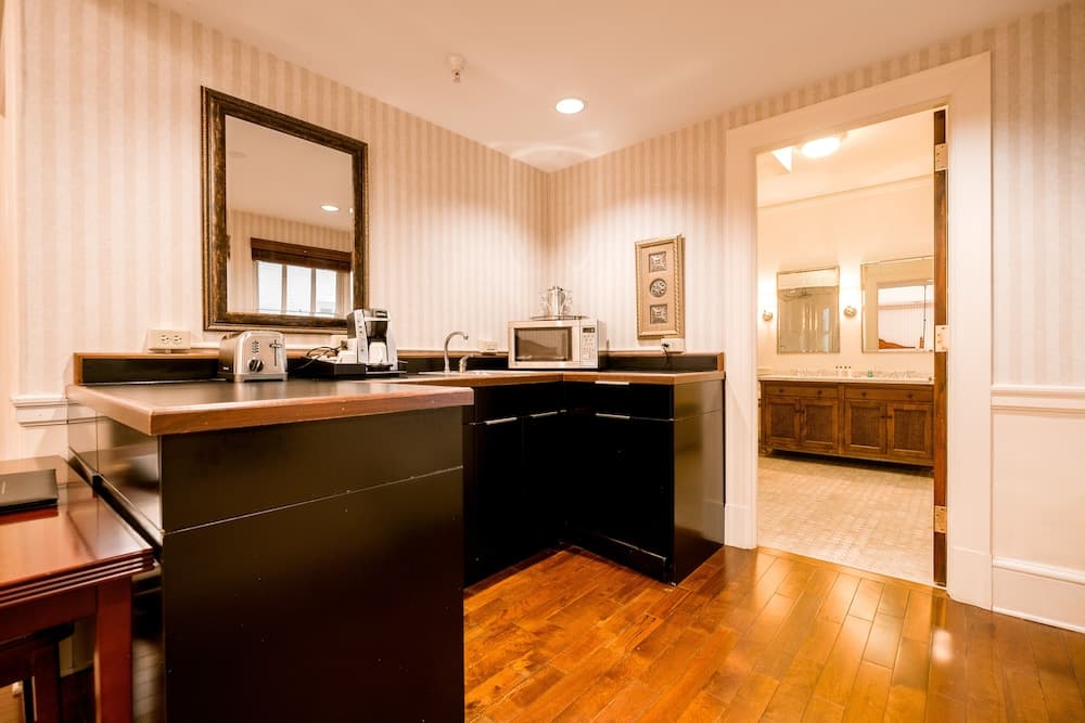 Hotel 340 gallery photo in St. Paul, MN — image 75