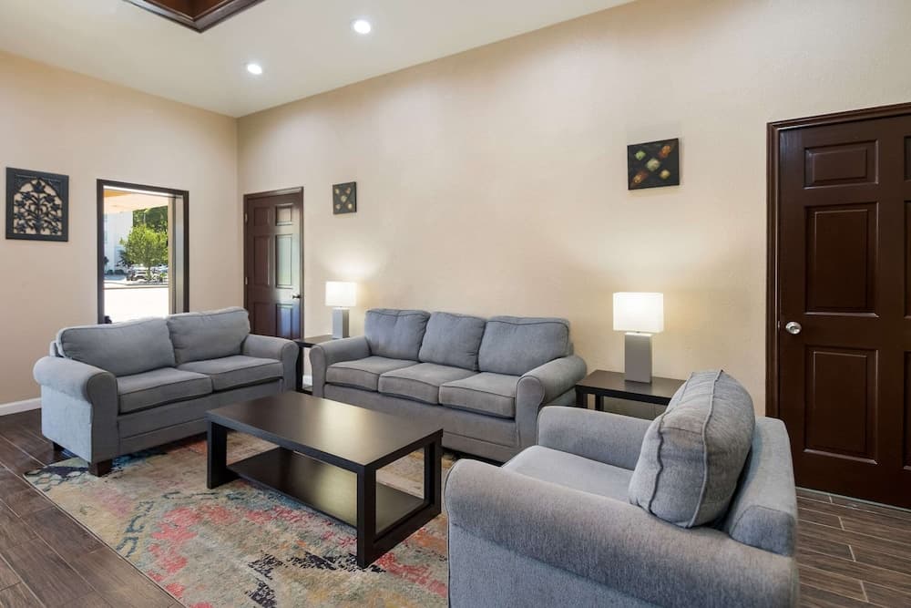 Quality Inn & Suites Lufkin — hotel in Lufkin, Texas