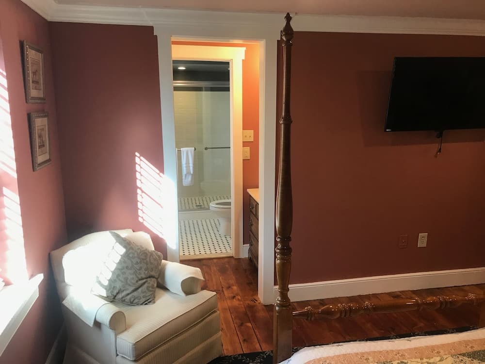 Stottsville Inn property views in Coatesville, PA — gallery photo 3